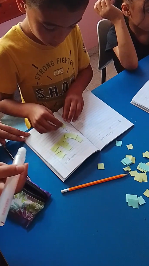 تعلّم الرقم 3 بلغة الإشارة